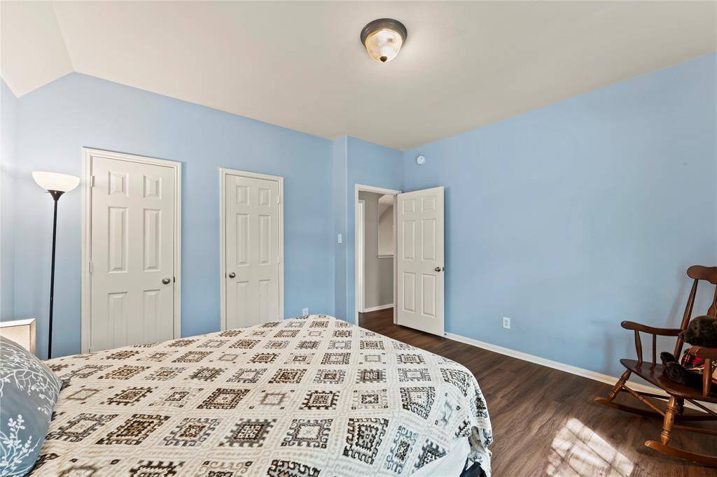 Secondary bedroom 3.2nd Floor