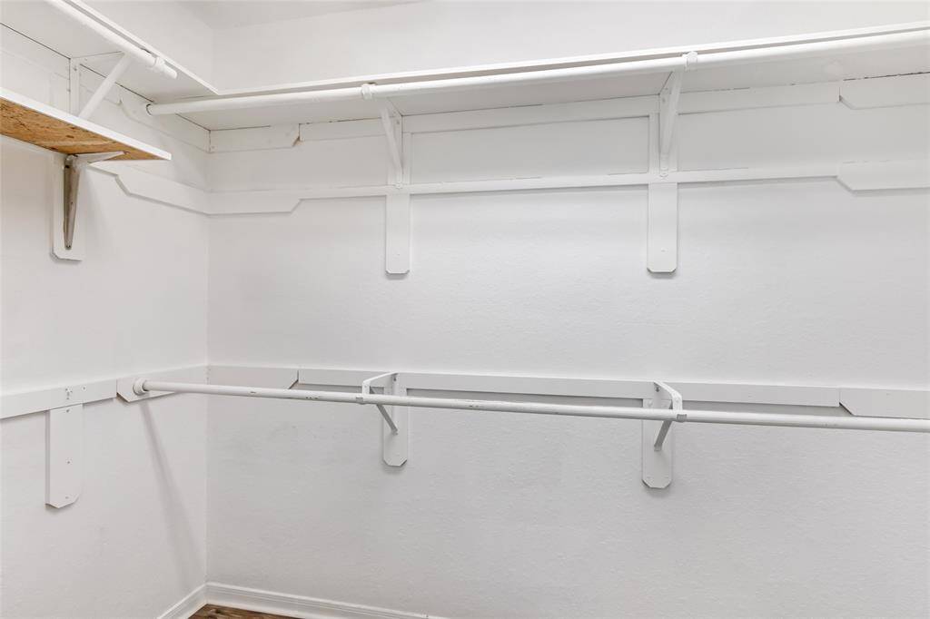VERY NICE WALK-IN CLOSET OFF THE PRIMARY BATH