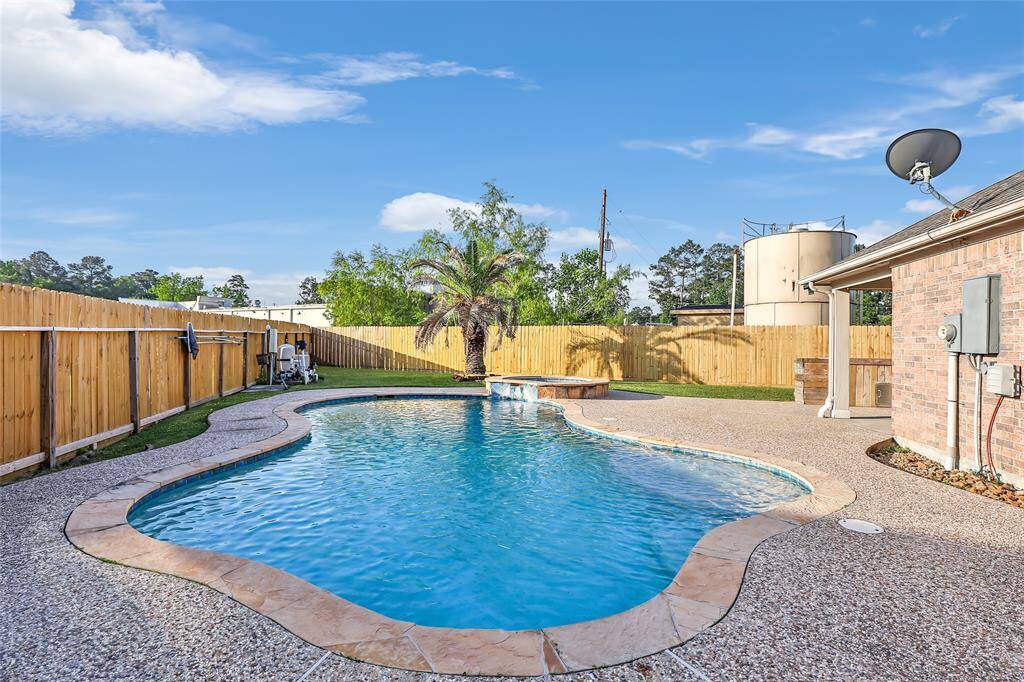 JUST ANOTHER VIEW YOUR BEAUTIFUL POOL AND SPA.