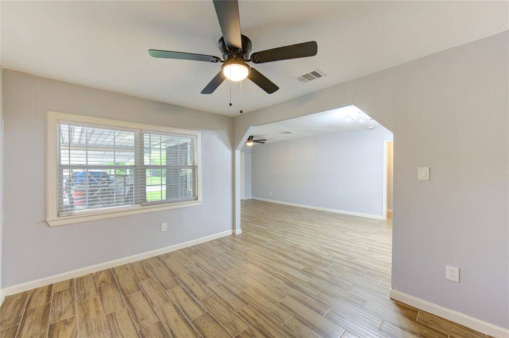 Living/ Flex space - Open layout