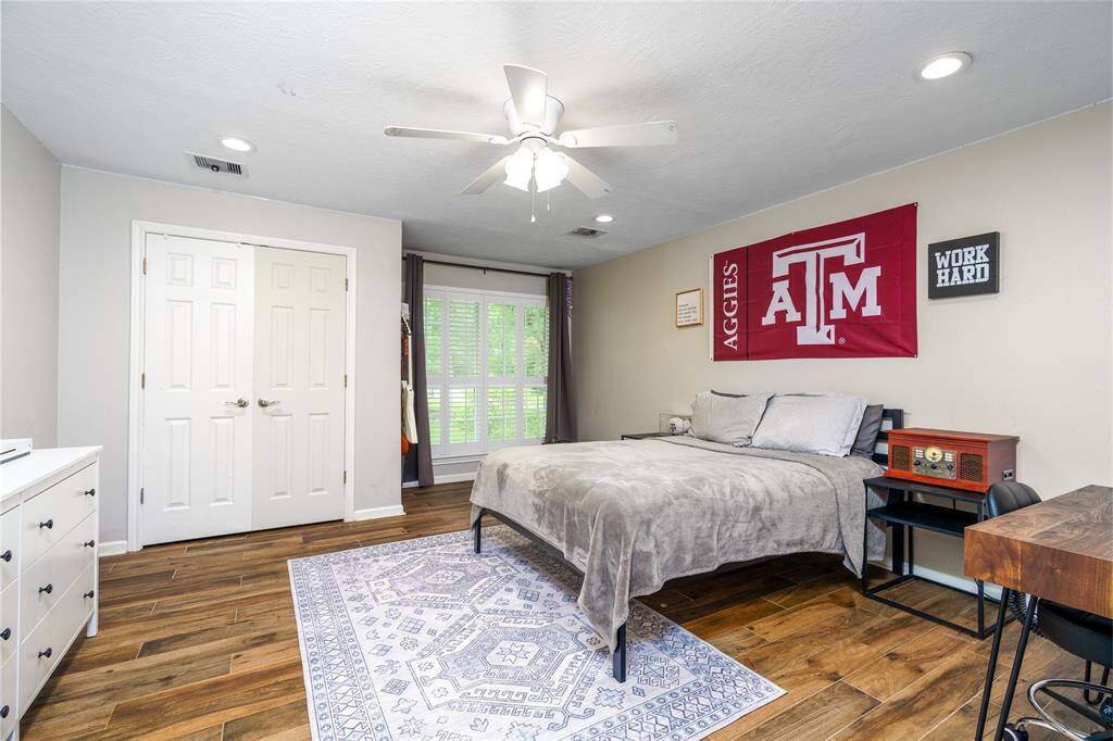 4th bedroom on opposite side of of the home.