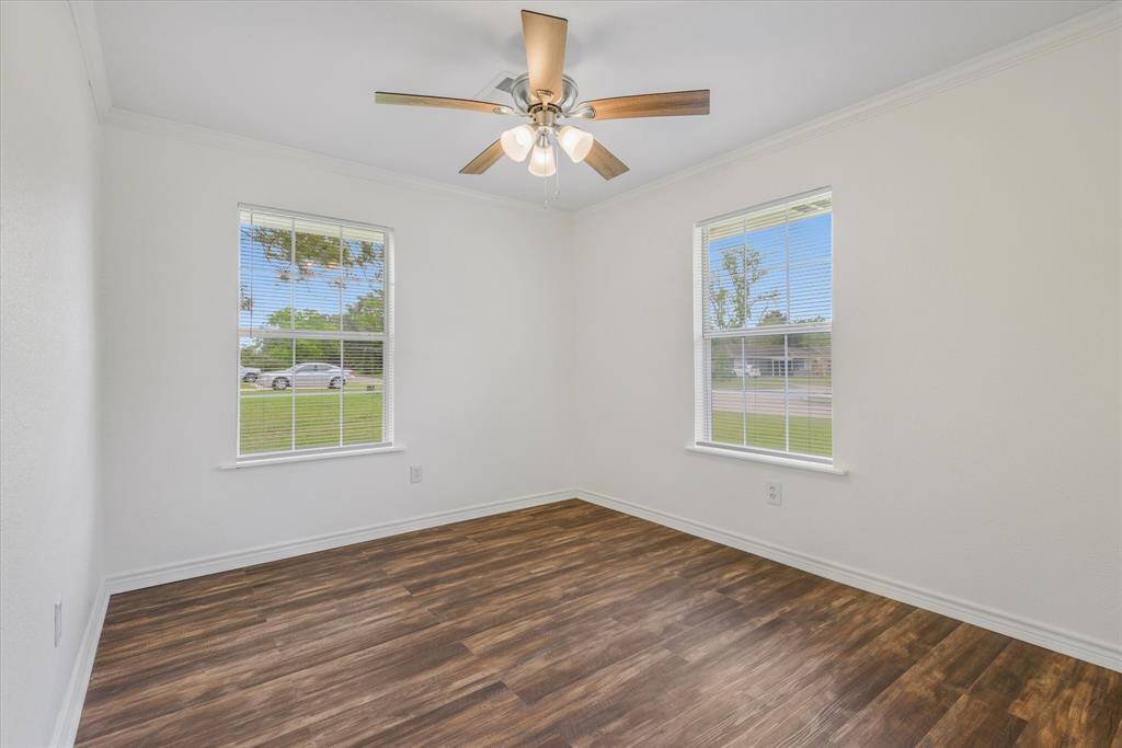 All bedrooms with new fixtures