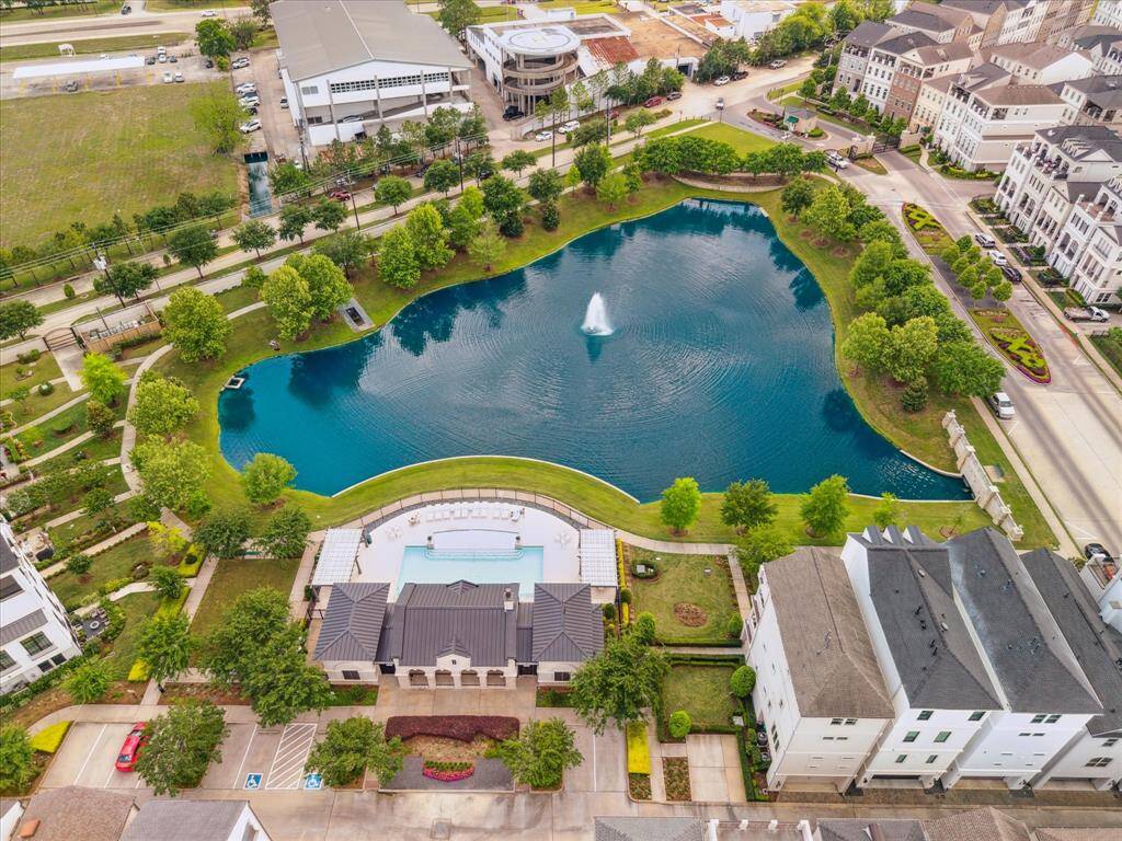 Resort-style pool, lakes, walking trails and two dog parks—perfect for pet lovers all behind a24/7 security manned gate.