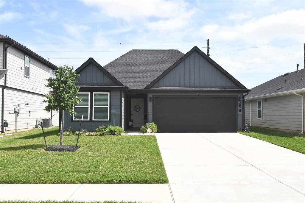WOW! Beautiful MODERN FARMHOUSE DESIGN 4 bedroom 1 story!!