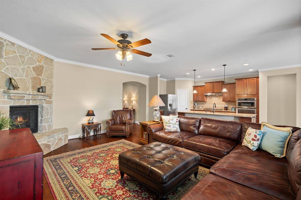 From the kitchen, stay connected to conversations, catch up on your favorite TV shows, or entertain guests with ease—this space keeps you engaged in the heart of the home.