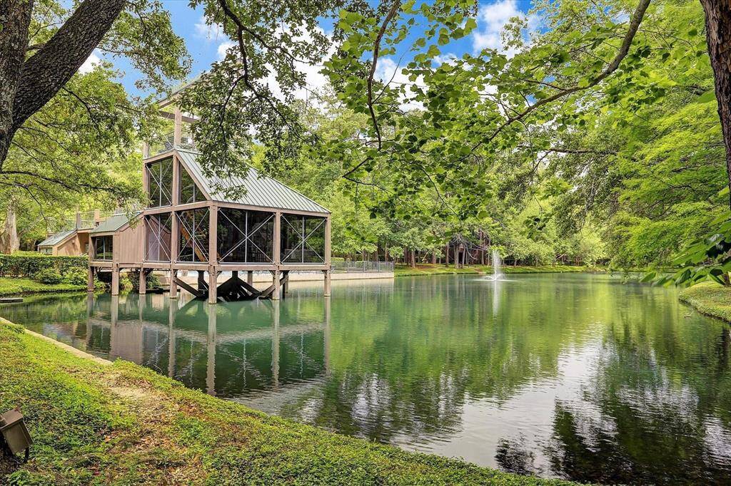 Beautiful Clubhouse overlooking the lake