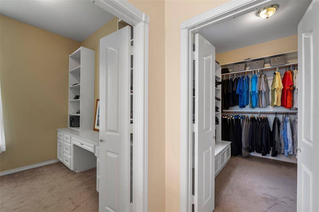 Dual closets help keep everything organized, neat and tidy and have double doors for added privacy, just in case someone isn't as tidy!