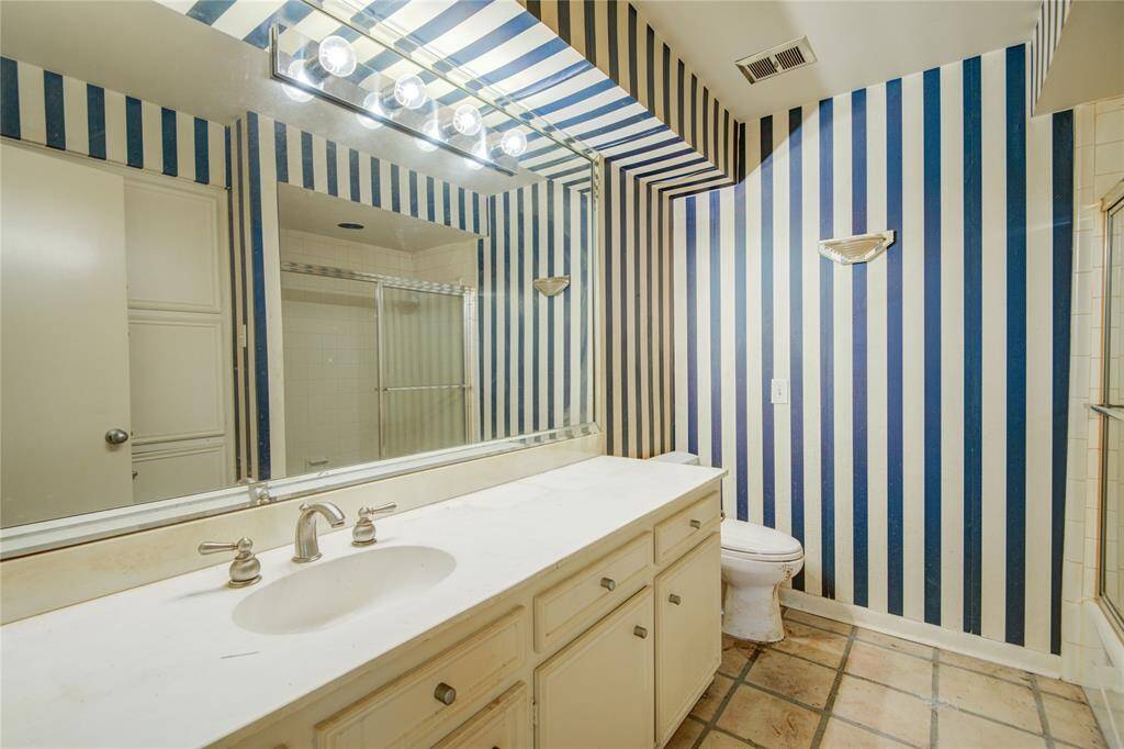 Secondary Bathroom