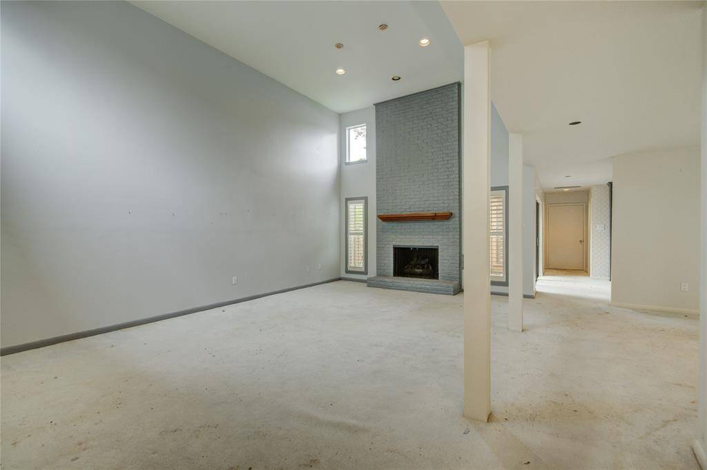Vaulted living room