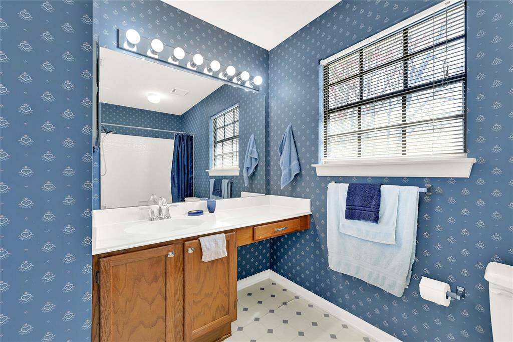 Bathroom #2