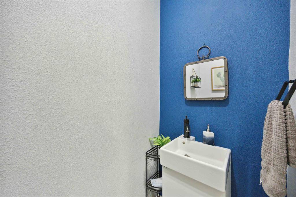 Half-bathroom on the 1st floor.