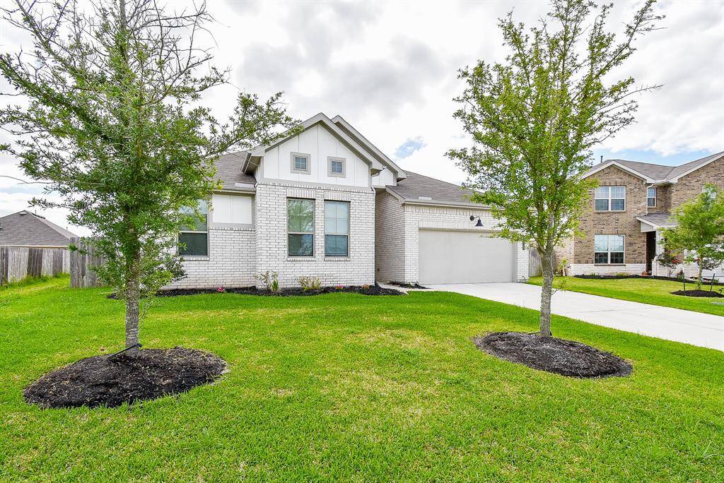 4723 Purple Fountain Dr