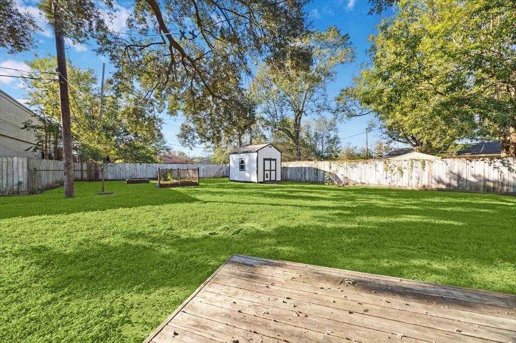 BACKYARD- Build you dream yard! Pool? Garden? Playset? Garage apartment? You can truly do almost anything with this much space! Large storage shed conveys with the home.