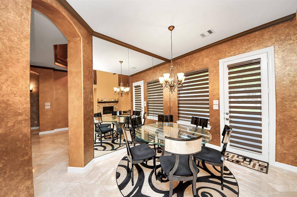 Breakfast area located near the kitchen for those busy mornings