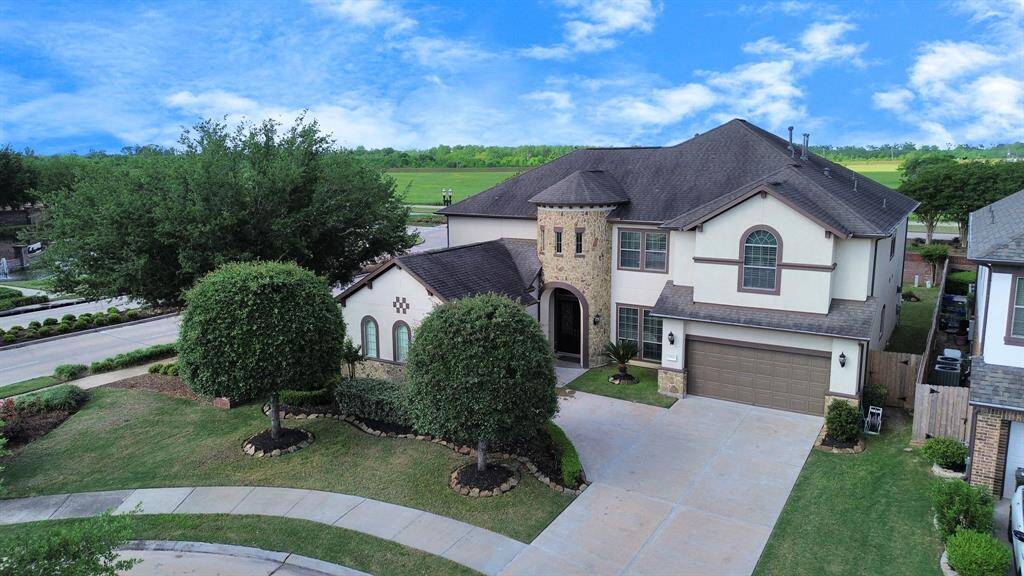 Located in the prestigious Telfair subdivision
