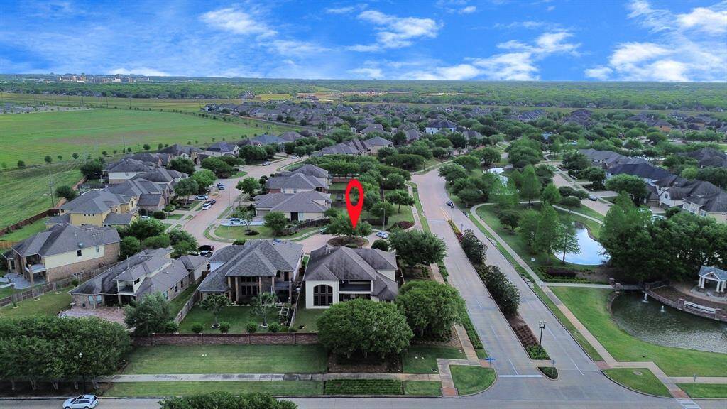 Ariel shot of the home and proximity in the neighborhood