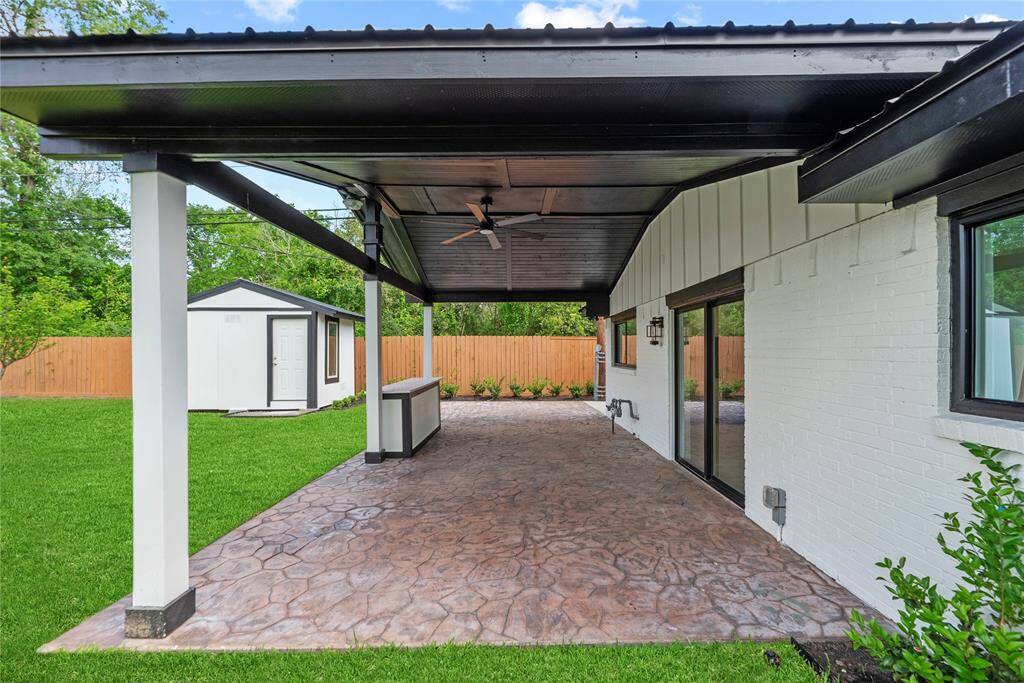Enjoy your outdoor living space year round.