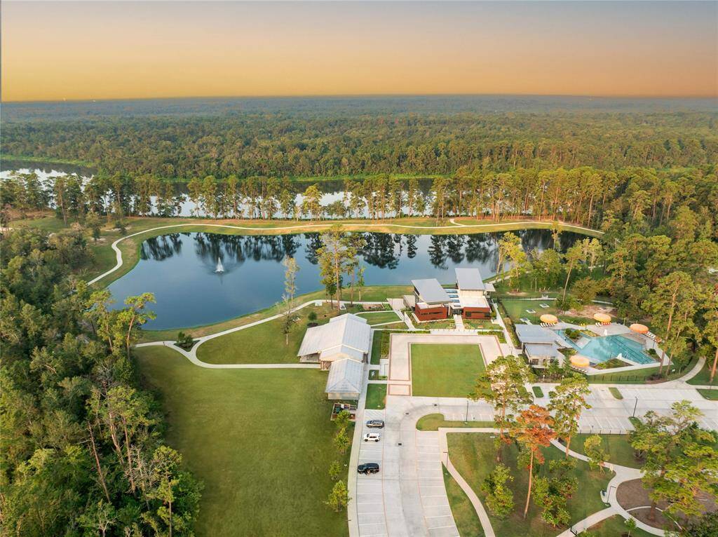 Enjoy the home's close proximity to the Lake House amenity center complete with a fitness center, pool, and playground.