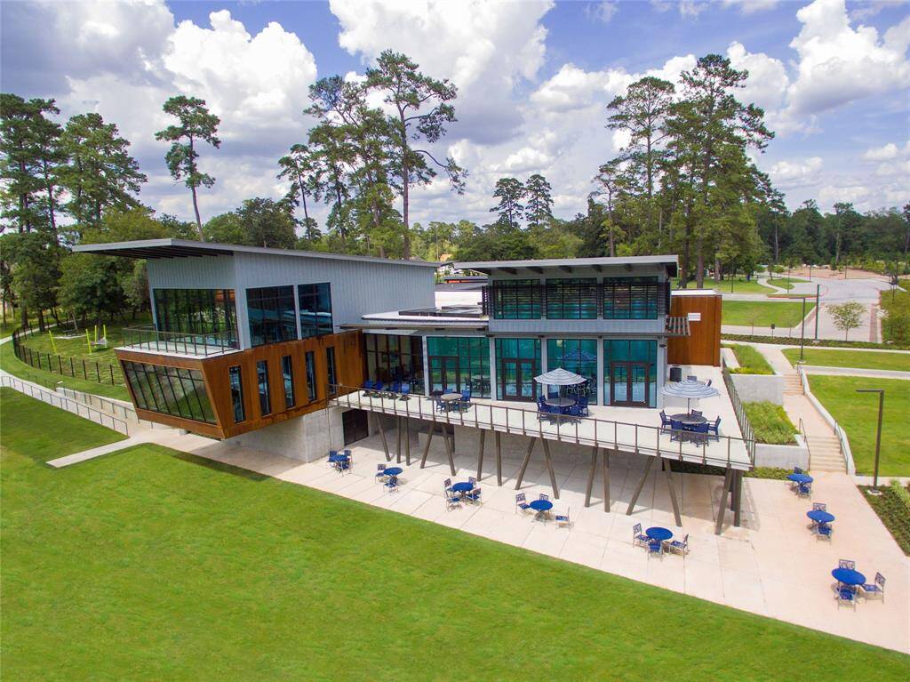 The Lake House Amenity Center