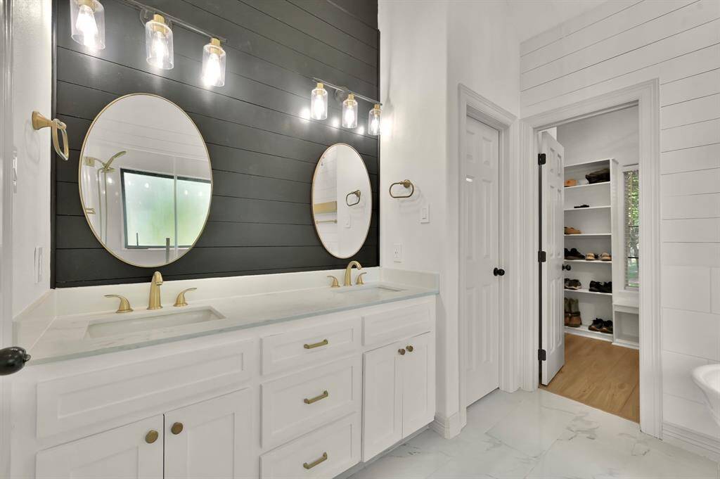 Primary ensuite