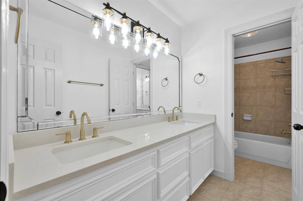 Upstairs bathroom