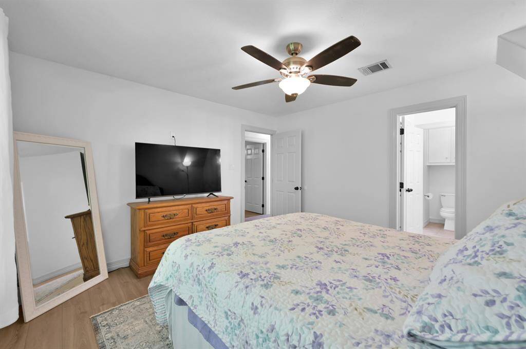 Upstairs bedroom