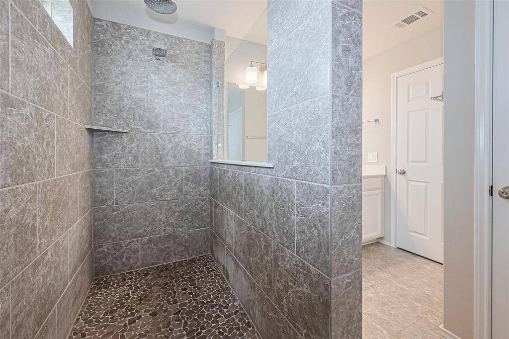 Spa shower