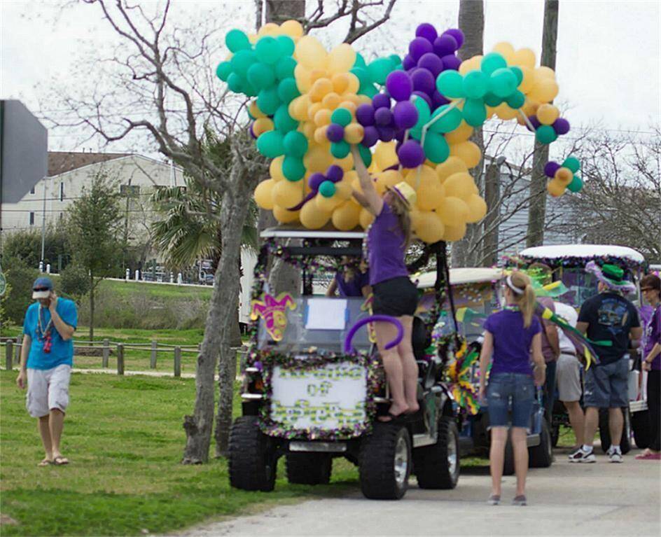 Discover the vibrant community of Clear Lake Shores, where lively golf cart parades, cook-offs, and celebrations create a welcoming and social atmosphere.