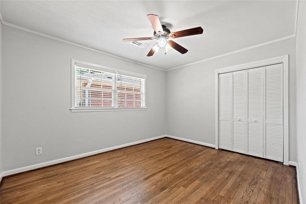 3 secondary bedroom