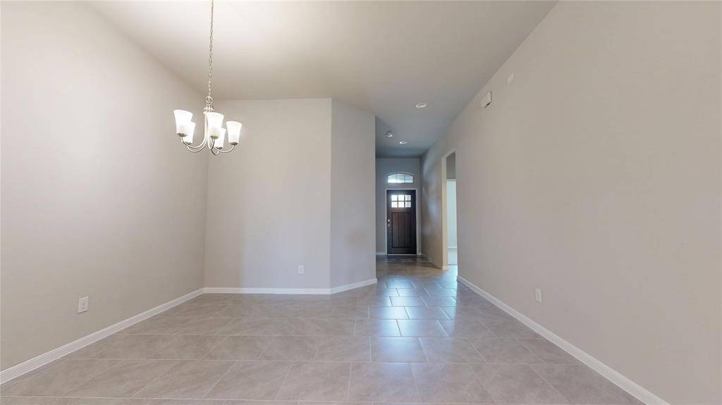 The open dining area just off the family room.