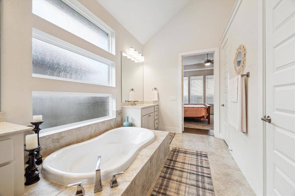 Primary Bath with 2 Sinks
