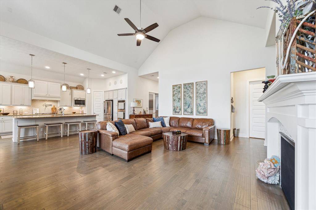 Open Floor Plan Living Room with Vaulted Ceilings