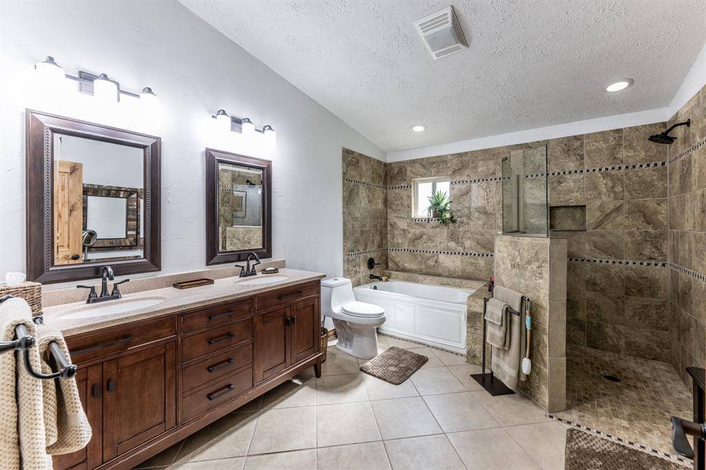Primary bath
