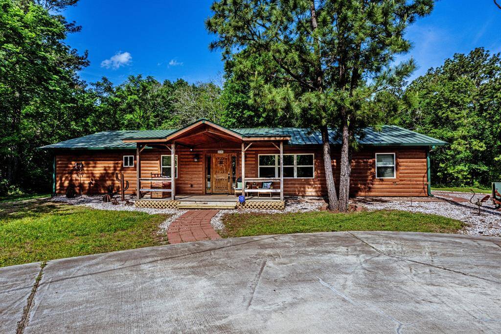 Custom Split Log Home built in 2015