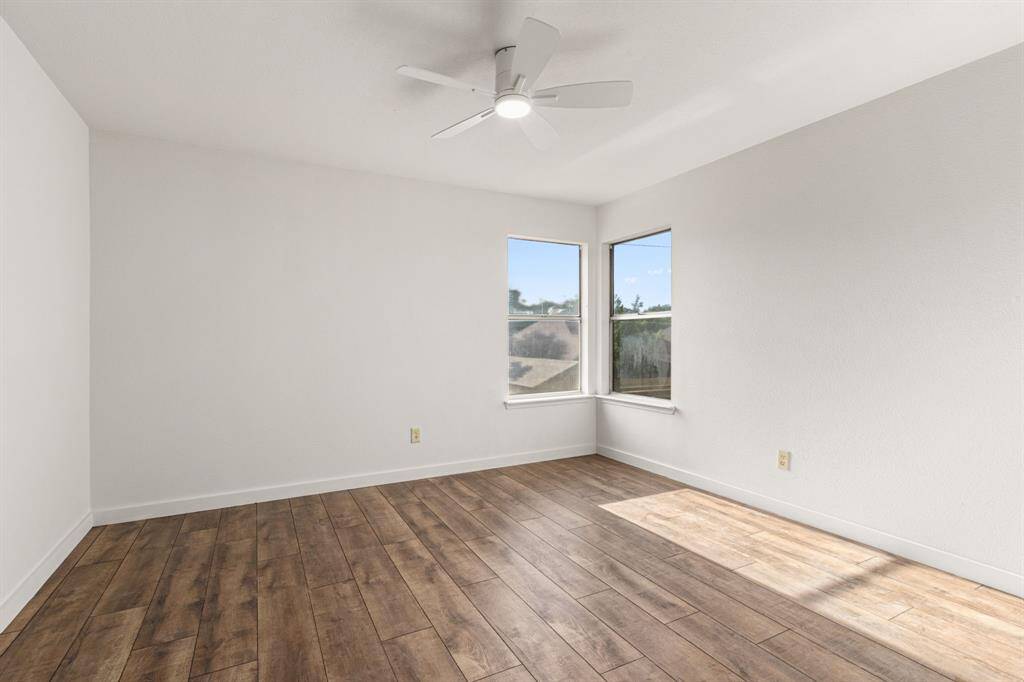 Rear upstairs bedroom