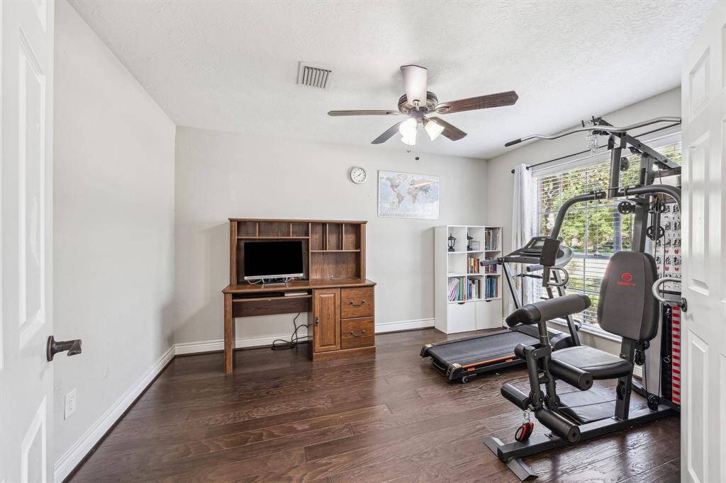 Office Space large enough to add gym equipment.