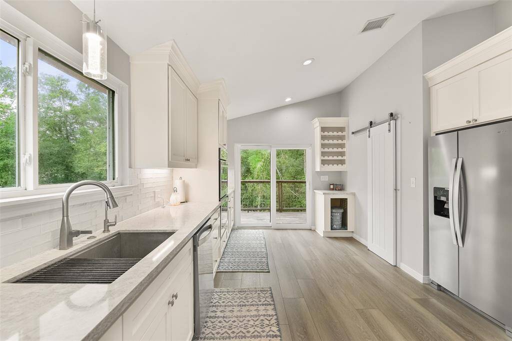 Equipped with a built-in wine storage, you can keep your favorite bottles within reach, perfect for entertaining guests or enjoying a glass after a long day.