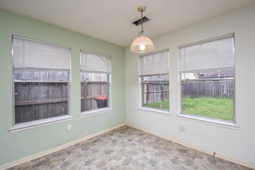 Breakfast room