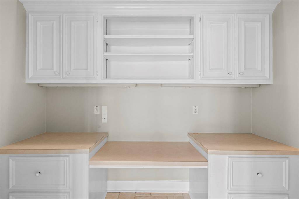 Private Workspace for Home Office