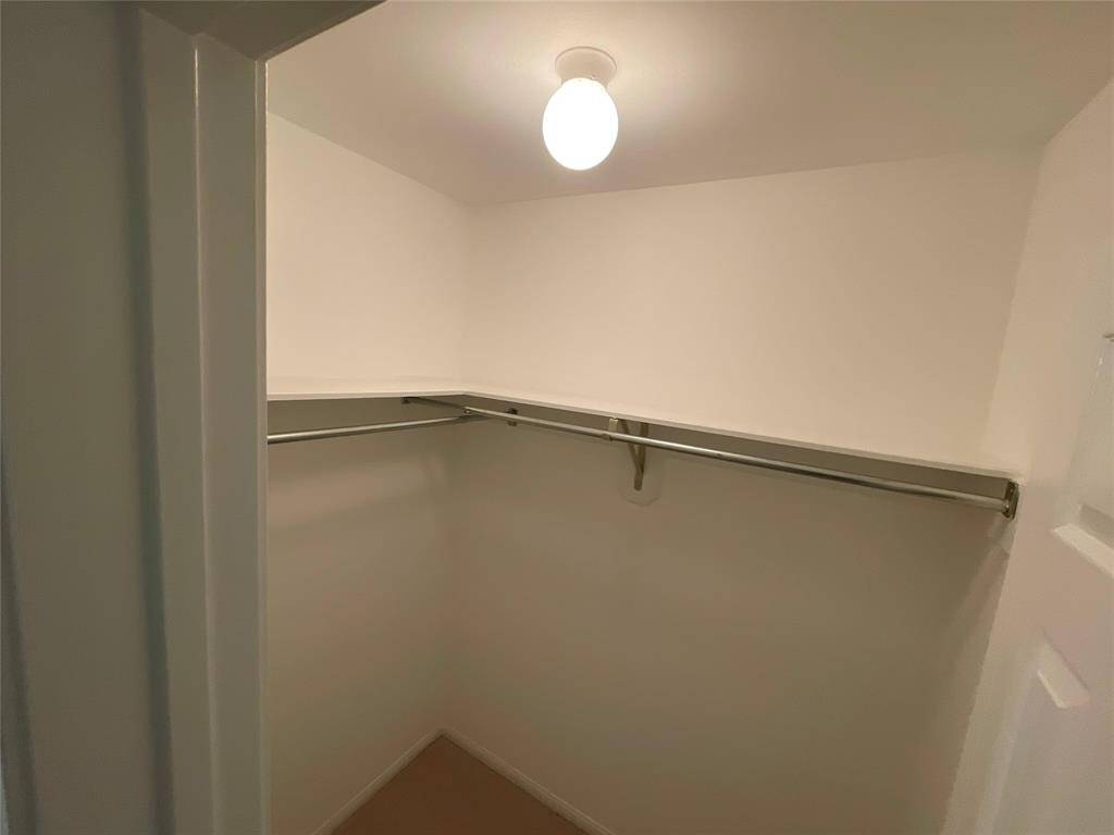 3rd Bedroom closet
