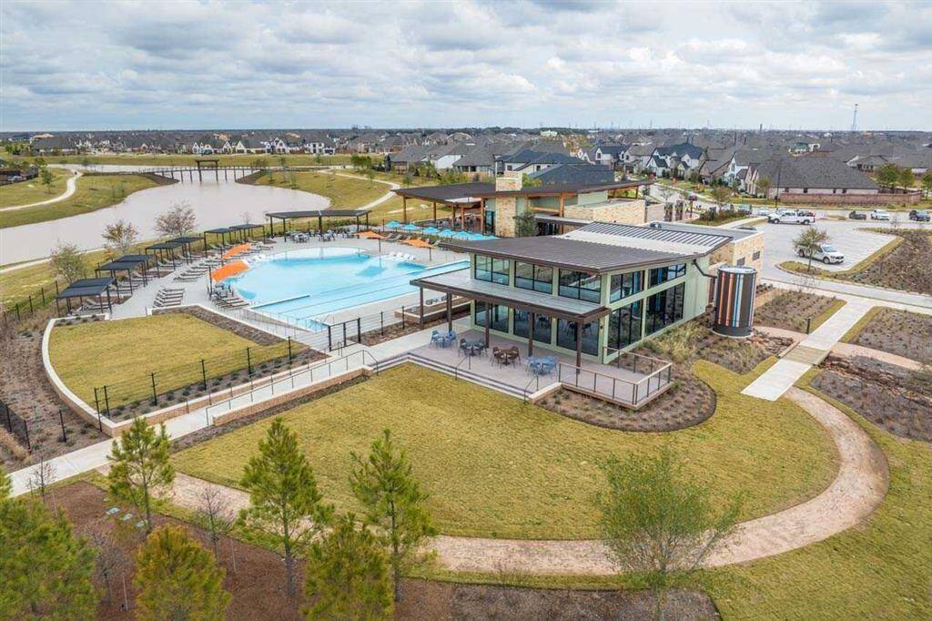 Elyson Pool & Club House
