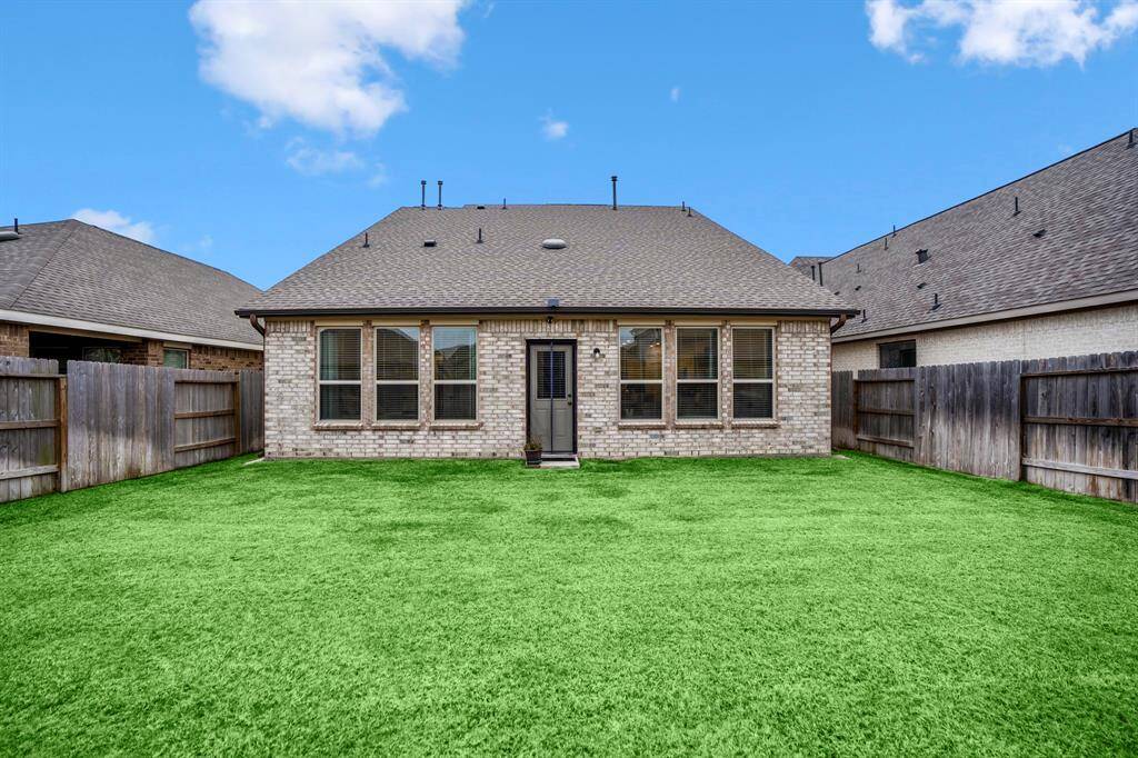 Welcome to your backyard! Perfect for kids and pets.