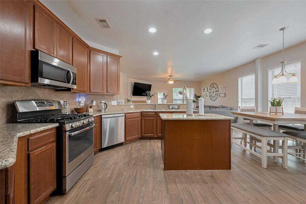 Kitchen with island