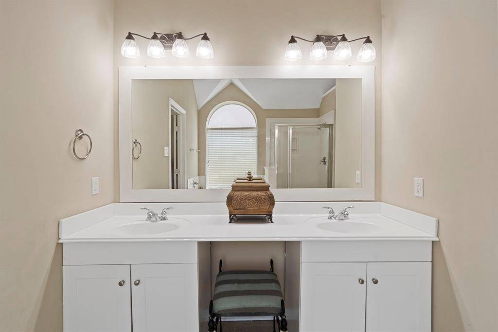 Plenty of room for two to get ready for the day.