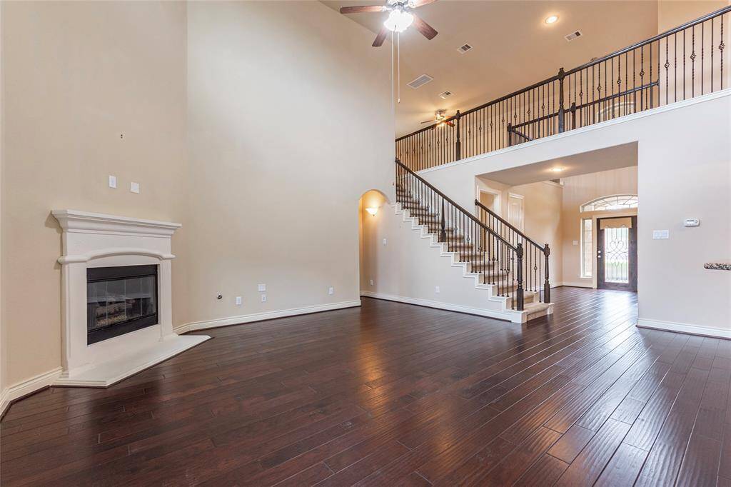 Gas fireplace