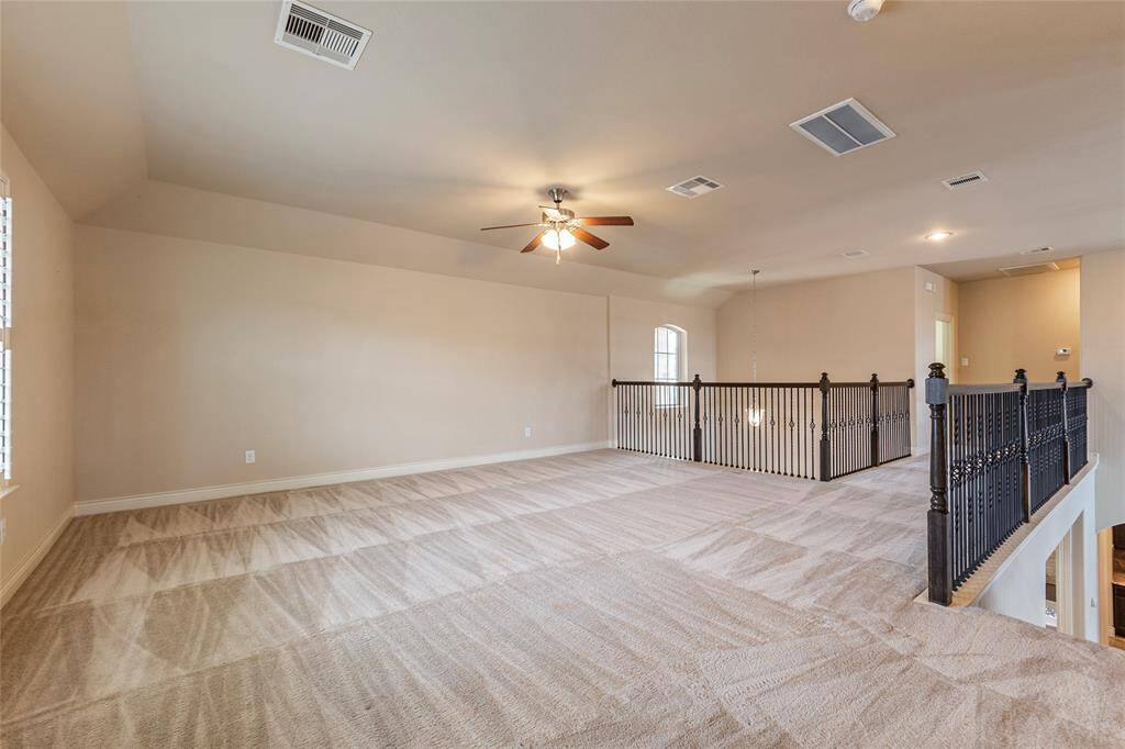 Big gameroom!