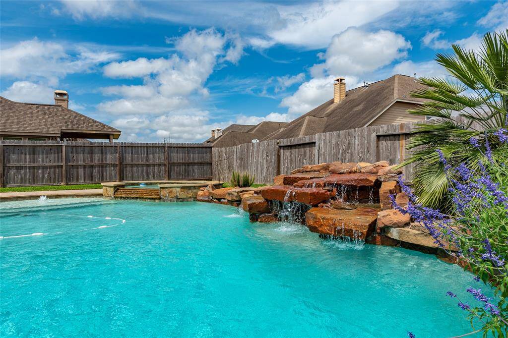 Waterfall adds to the ambiance!