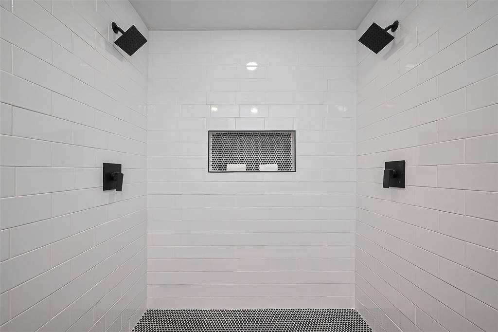 Primary shower