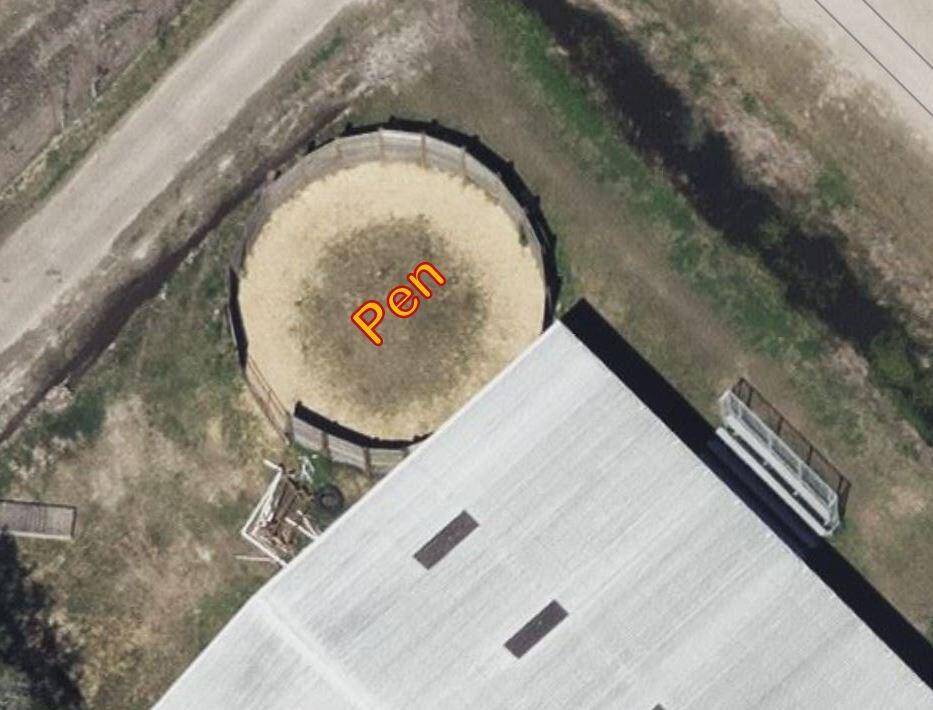 Pen & bleaches for arena