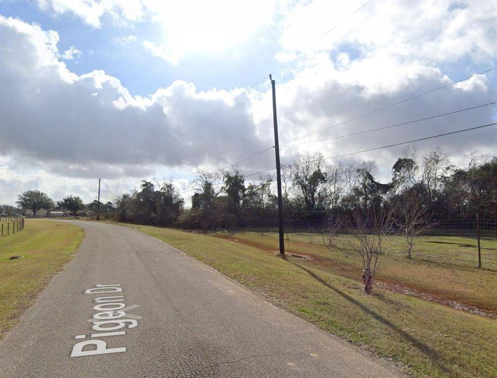 City water & sewer on Pigeon Dr